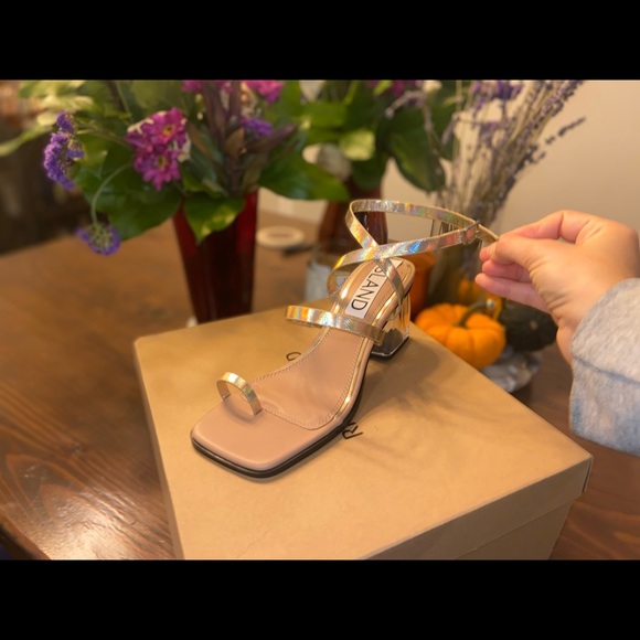 ASOS River Island Block Heel Sandals in Gold - Picture 10 of 12